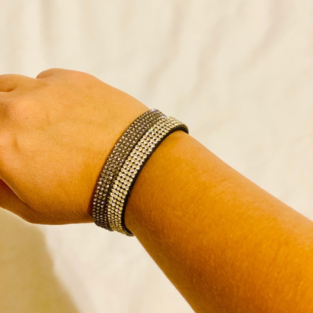 Magnetic rhinestone bracelets